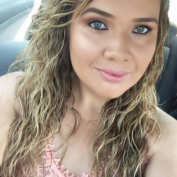 Meet your Posher, Arely - Picture 1 of 1